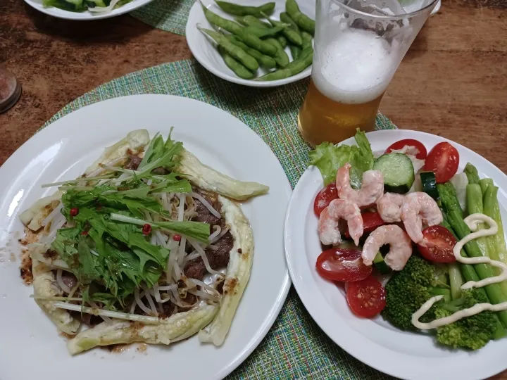 炒めた牛肉にレンチン野菜乗っけ|ぱいんてーるさん