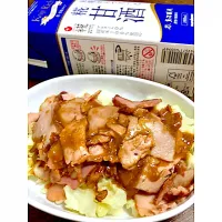 Snapdishの料理写真:焼き豚のキャベツ炒め|kimiさん