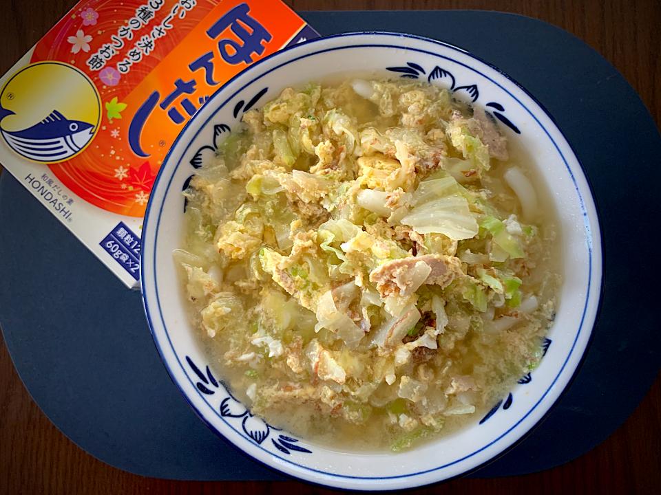 キャベツたっぷりツナ玉蒟蒻うどん