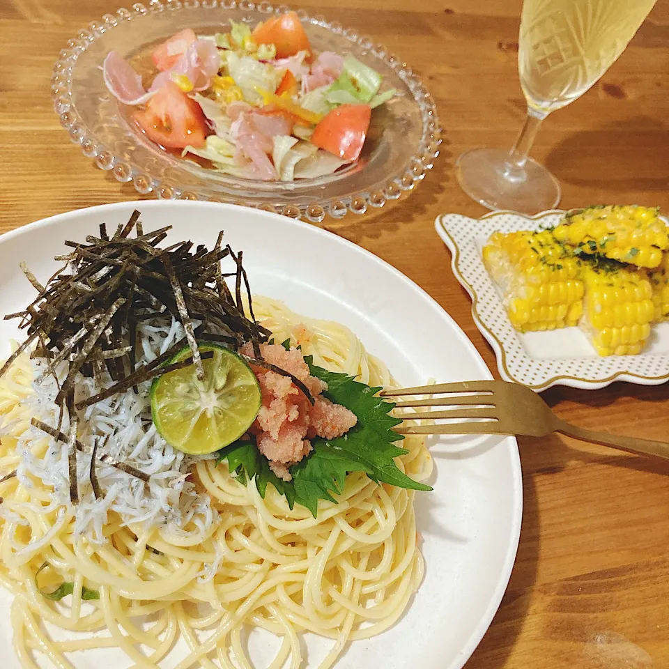 Snapdishの料理写真:しらすと明太子の和風パスタ🎵|シャビーちゃんさん