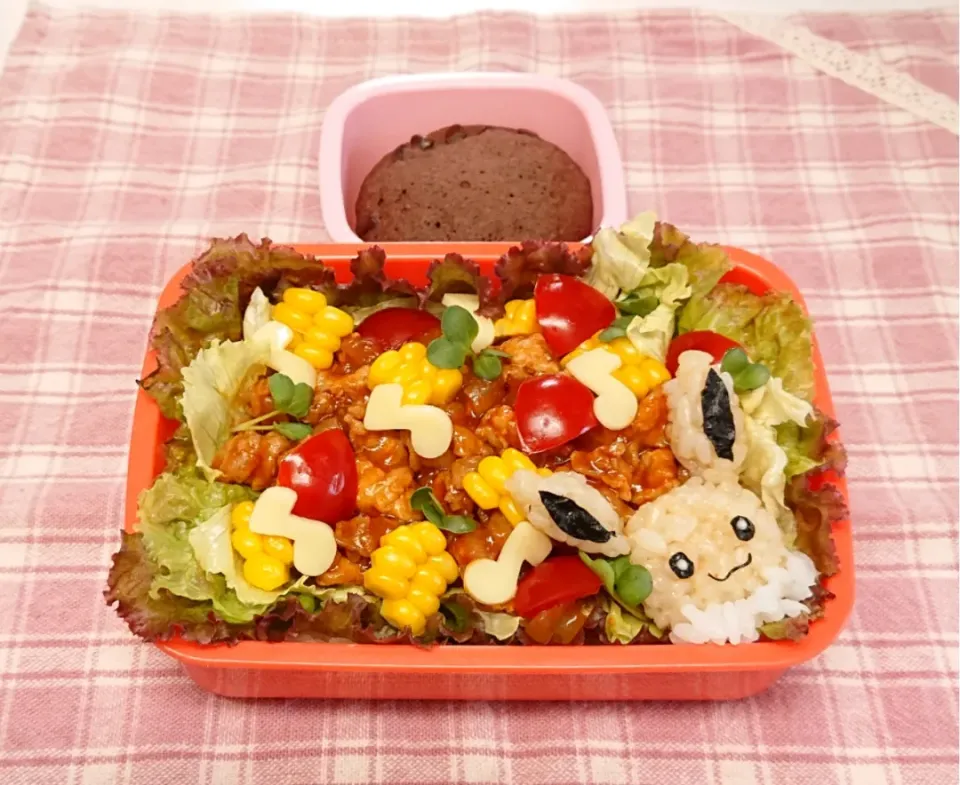 イーブイのタコライス弁当❤️|みちゅあしさん