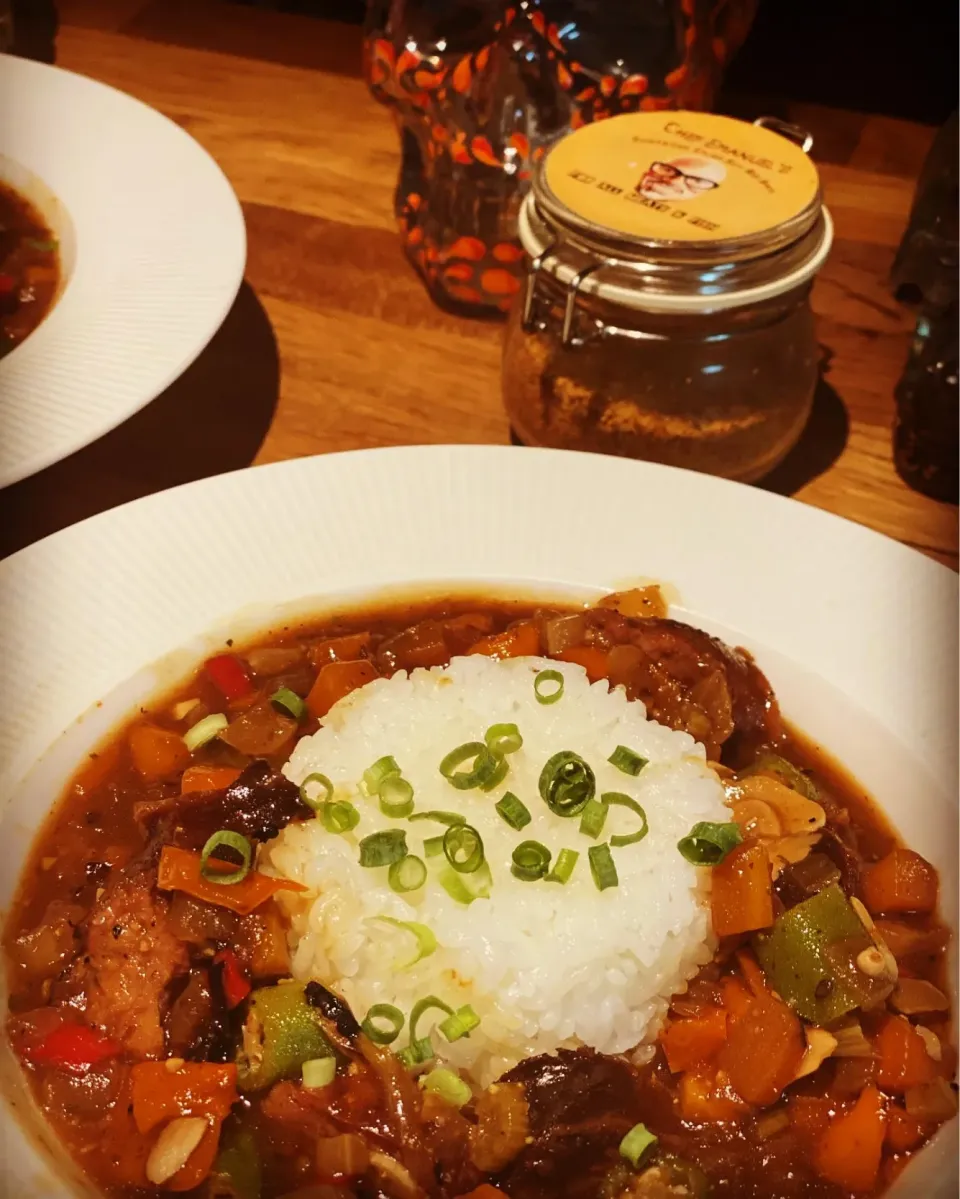 A little Southern Cooking today Hope I got it right 
Freshly Made Okra & Smoked Spicy Sausage Gumbo with my own blend of Cajun spice with Butter Rice 🍚 
My sty|Emanuel Hayashiさん