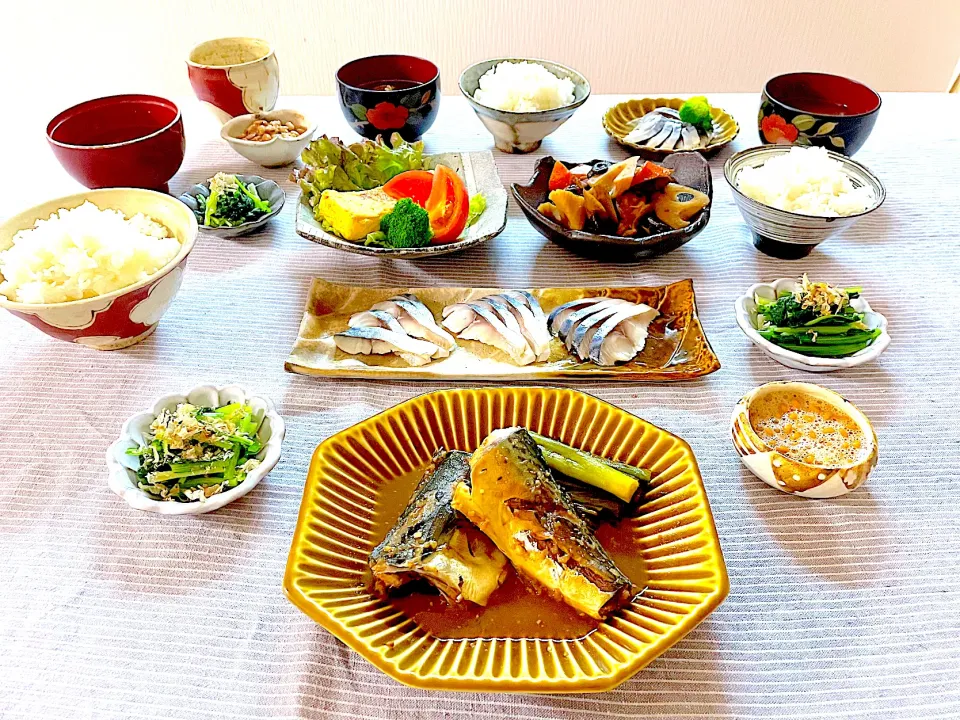 鯖の味噌煮と筑前煮の晩ごはん🐟|ゆかりさん