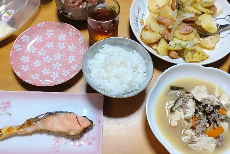 Snapdishの料理写真:晩ごはん|しまだ ちえこさん