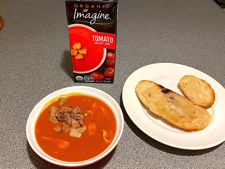 Organic Cream of Tomato Soup. Goat Cheese Toasts|270w178bさん