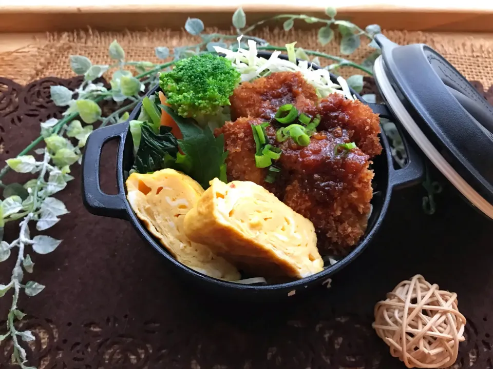 むね肉なのに美味しい❣️和風ソースカツ丼弁当～|まなまな♡さん