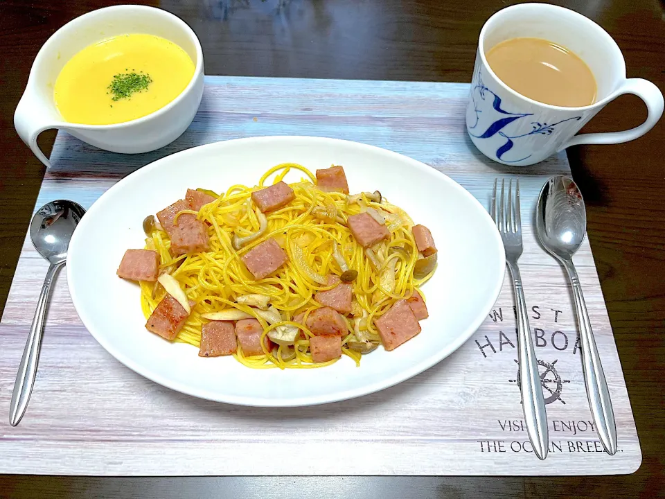 シメジと玉ねぎとゴロっとハムのパスタ|Ari’s Channelさん