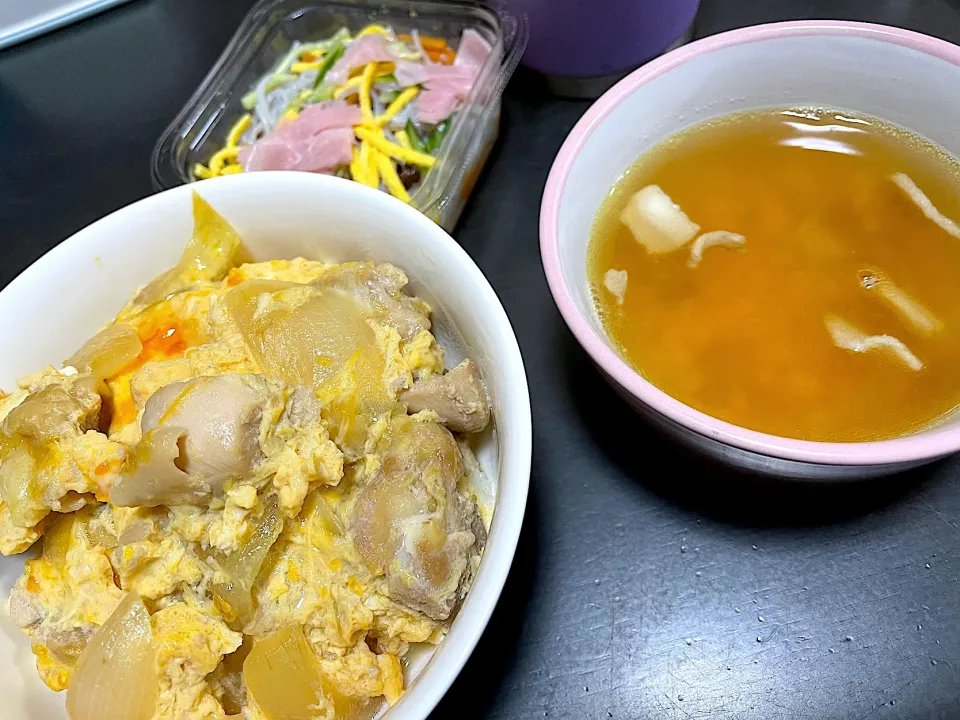 親子丼　コンソメスープ|ミホさん