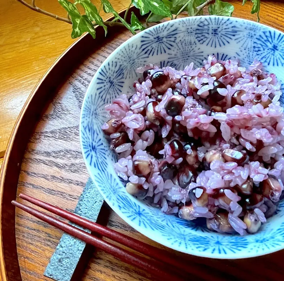 🌽2019年デビューの餅きび【もちもち太郎パープル】でとうきびご飯🍚🥢|Hollyさん