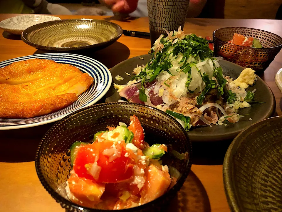 薬味山盛り鰹のたたきで夜ご飯|こんぶさん