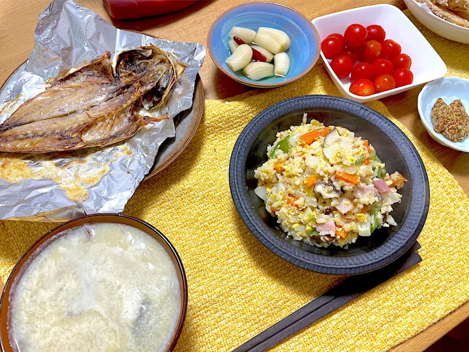 鯵の干物🐟、さつまいものポタージュ🍠、祖母のらっきょう漬、ホットクックでチャーハン|1614さん