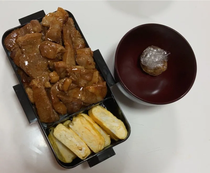 パパ弁☆トンテキ丼☆卵焼き☆みそ玉|Saharaさん