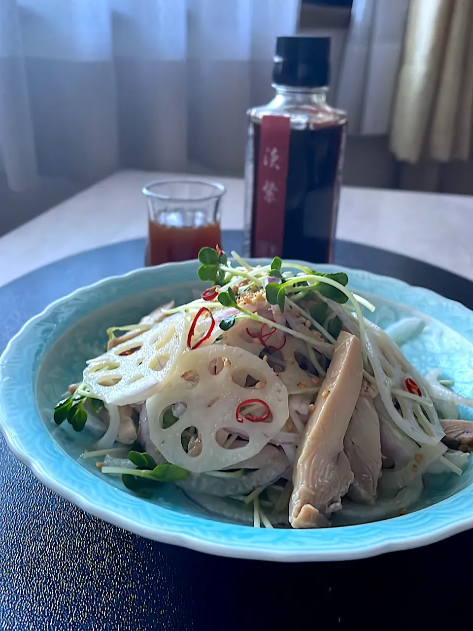 レンジで簡単蒸し鶏と蓮根のサラダ🥗with淡紫|とんちんさん