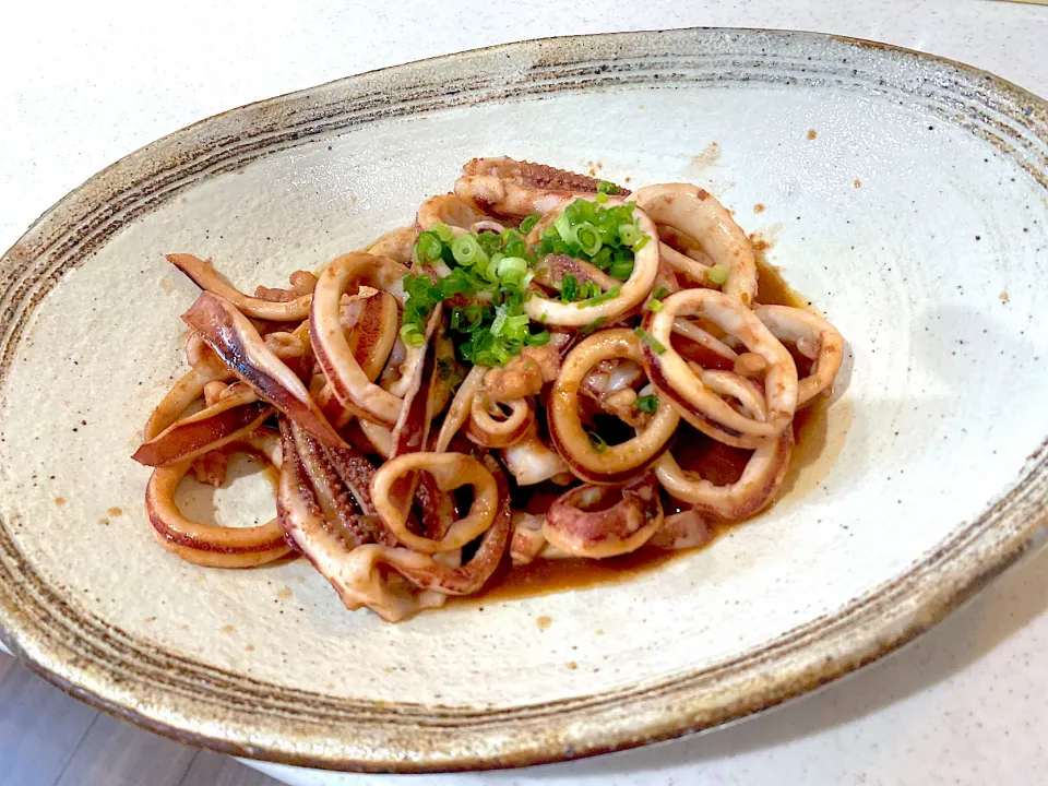 Snapdishの料理写真:イカの🦑バター醤油焼き|Megさん