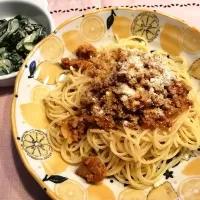 ミートソースパスタ
きゅうりとワカメのサラダ|ミシェルさん