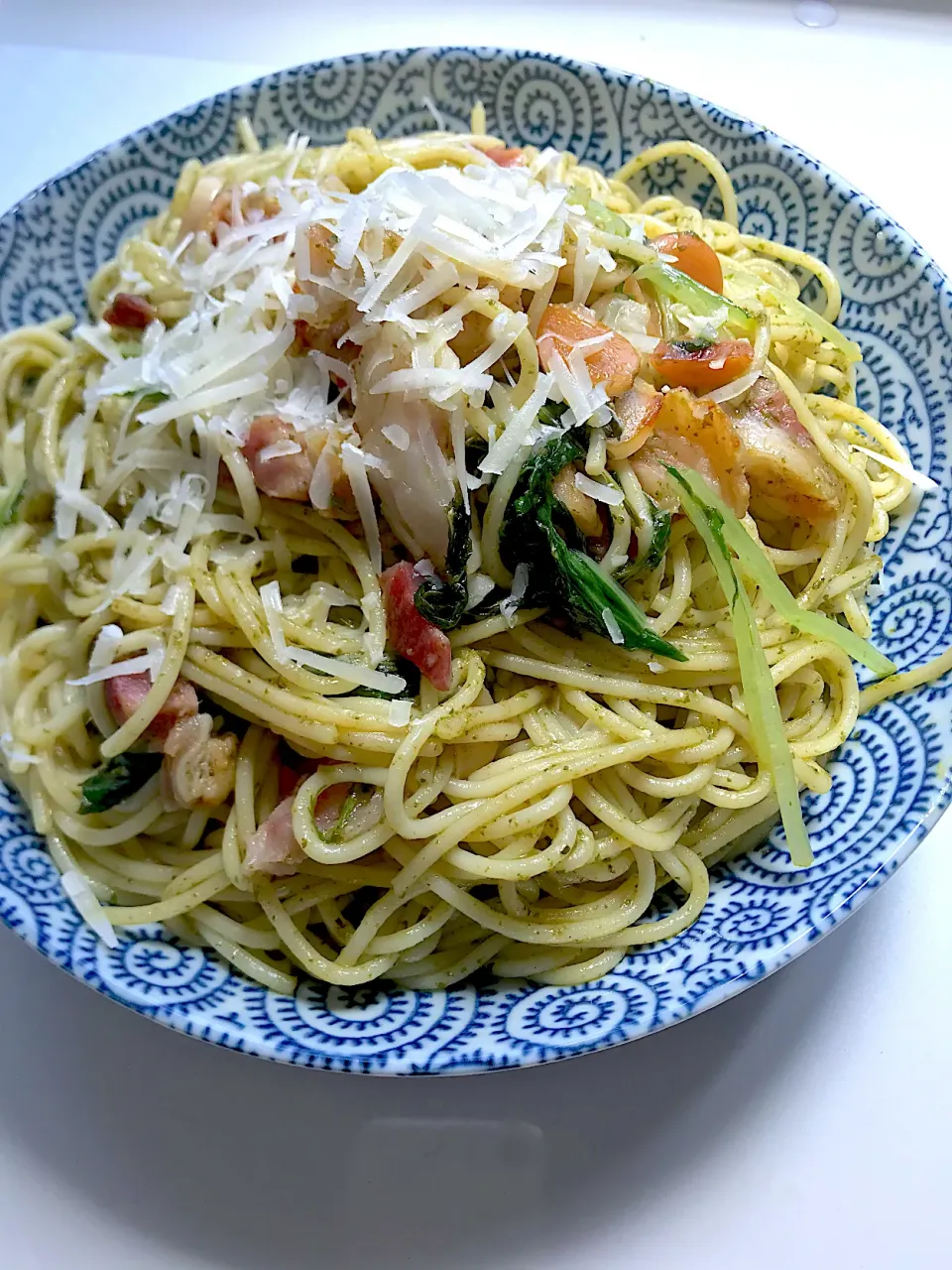 自家製ジェノベーゼのパスタ|コマツ菜さん