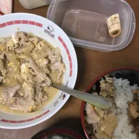 Snapdishの料理写真:親子丼、スープ|りゆさん