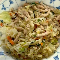 Stir fried pork, vegetables and rice|Johnnyさん