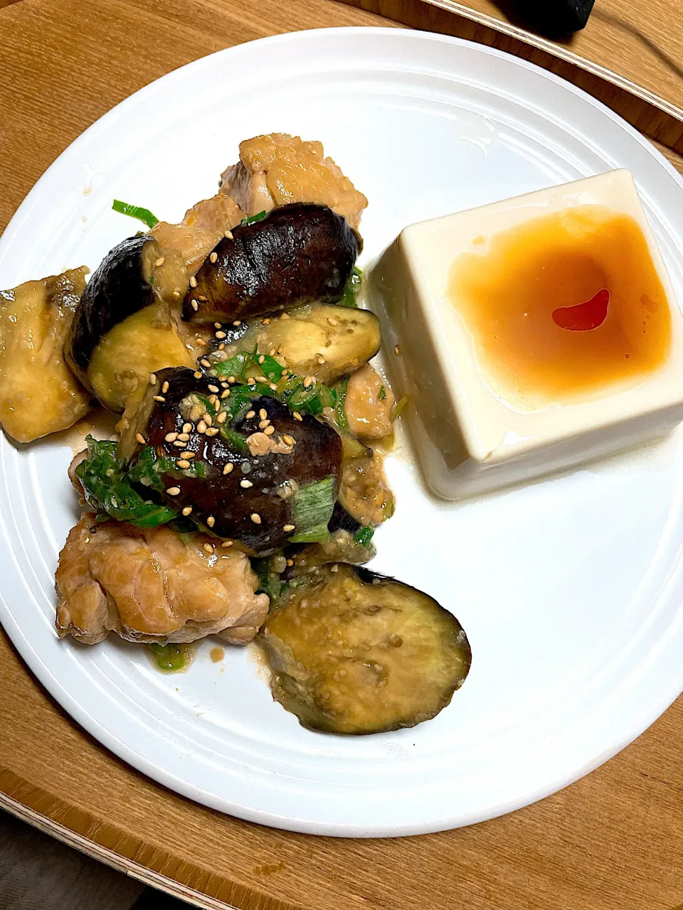 茄子と鶏ももの味噌炒め|ちろさん