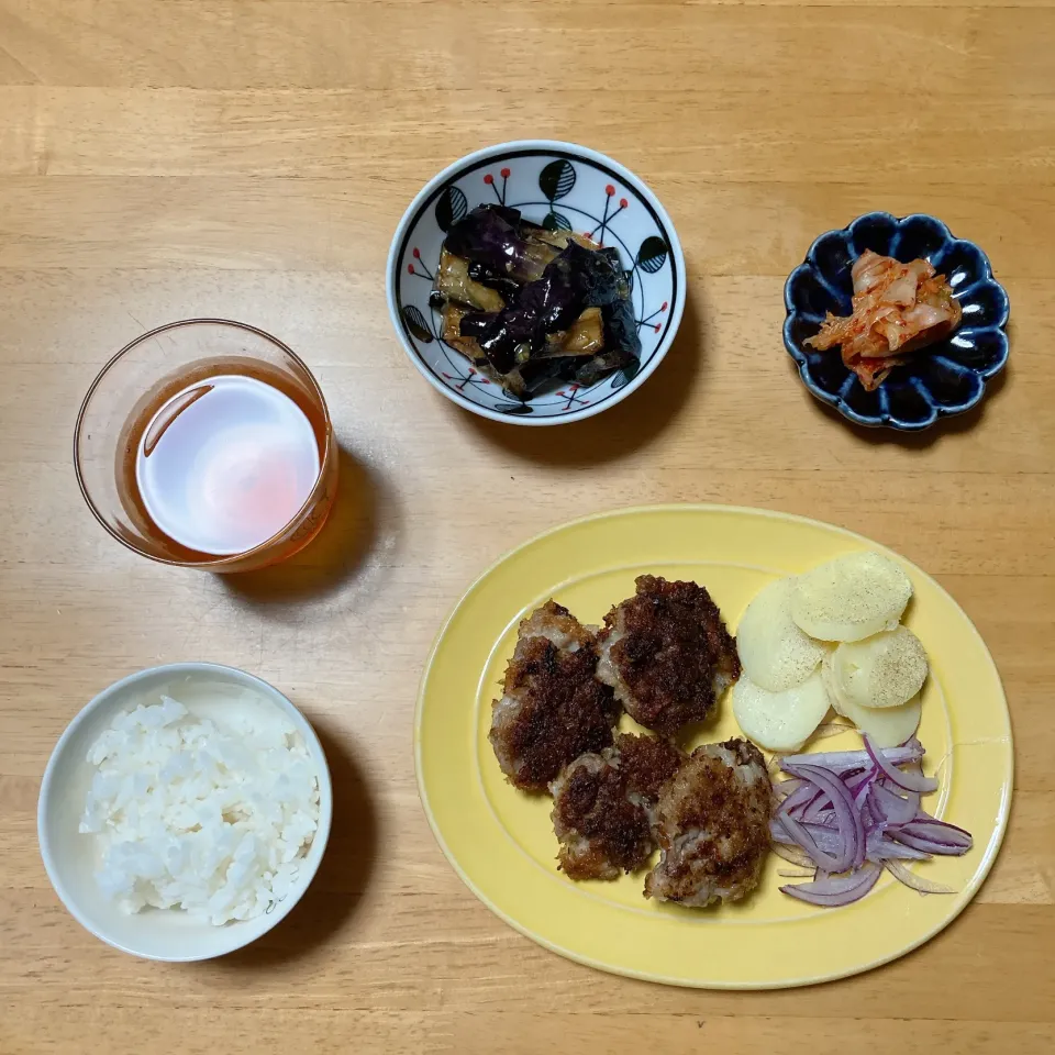 Snapdishの料理写真:ミルフィーユカツと揚げ茄子の味噌だれ|ちゃみこさん