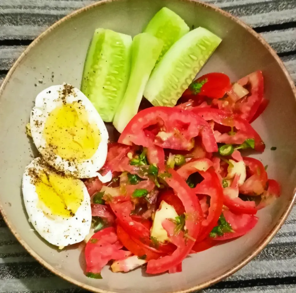 Tomato Salad|Happy Green Bowlさん