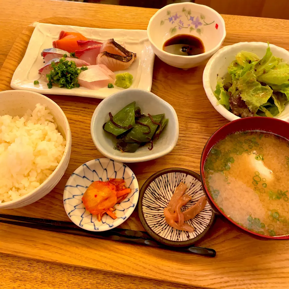 Snapdishの料理写真:刺身定食|T. Wonderさん