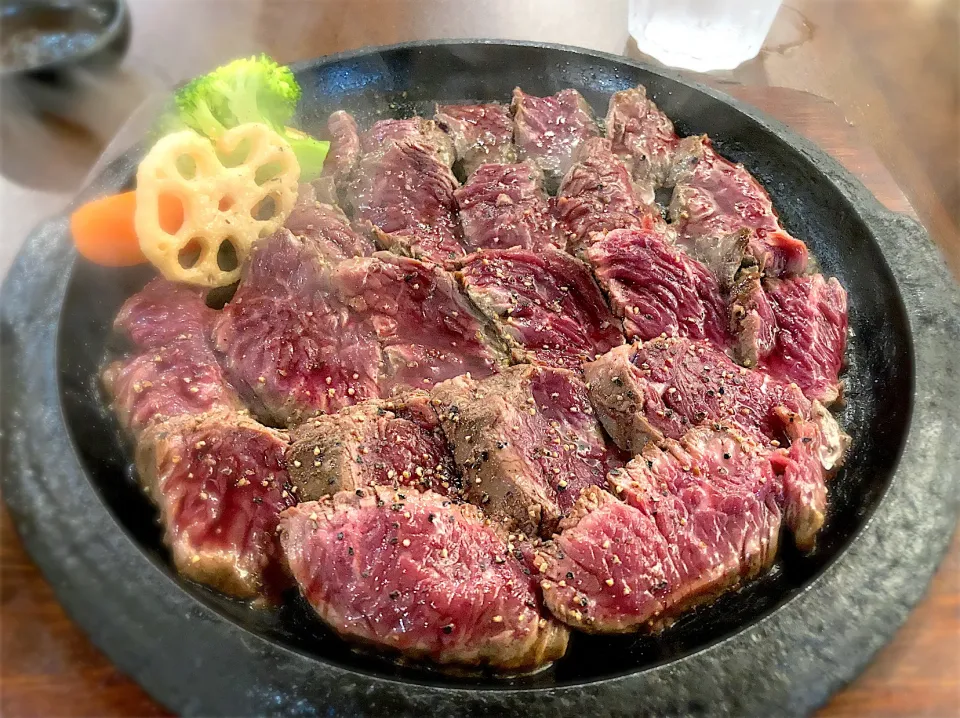 ハンキングテンダーステーキ定食 300g|きっしーさん