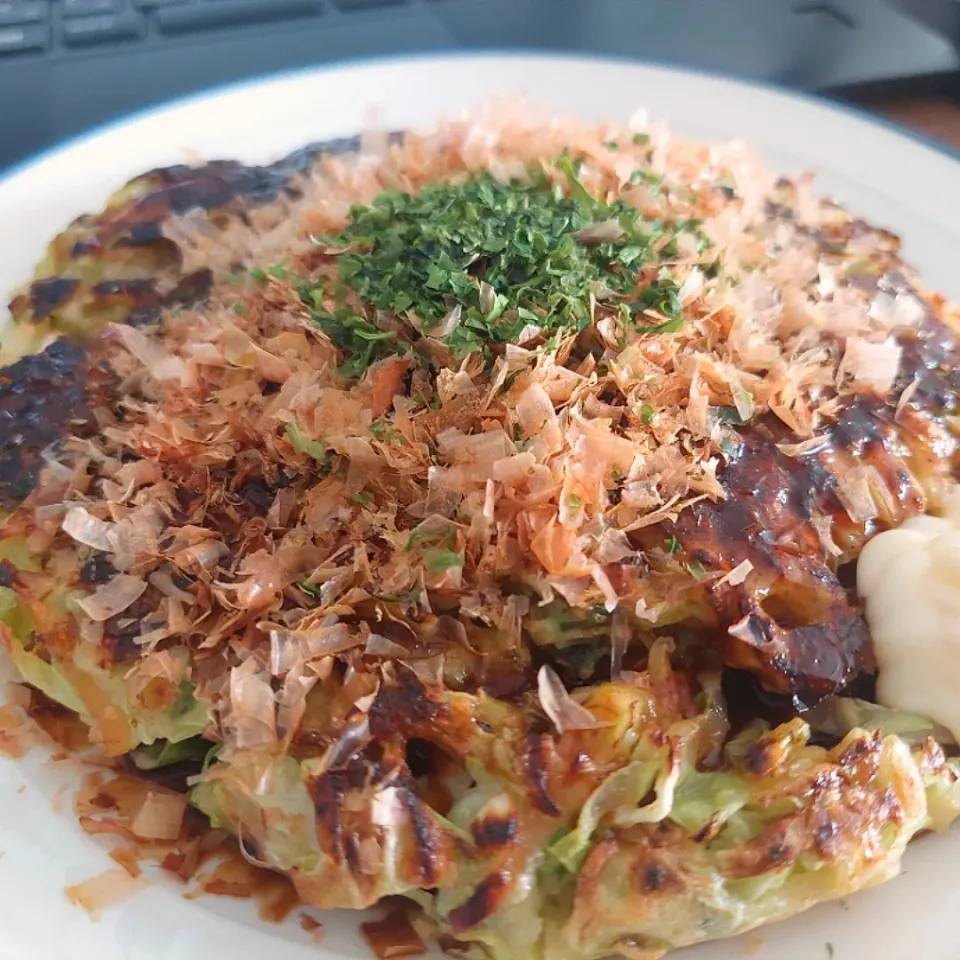 昨日食べたかったお好み焼き
行列で食べれなかったのでランチで😋|しあるさん