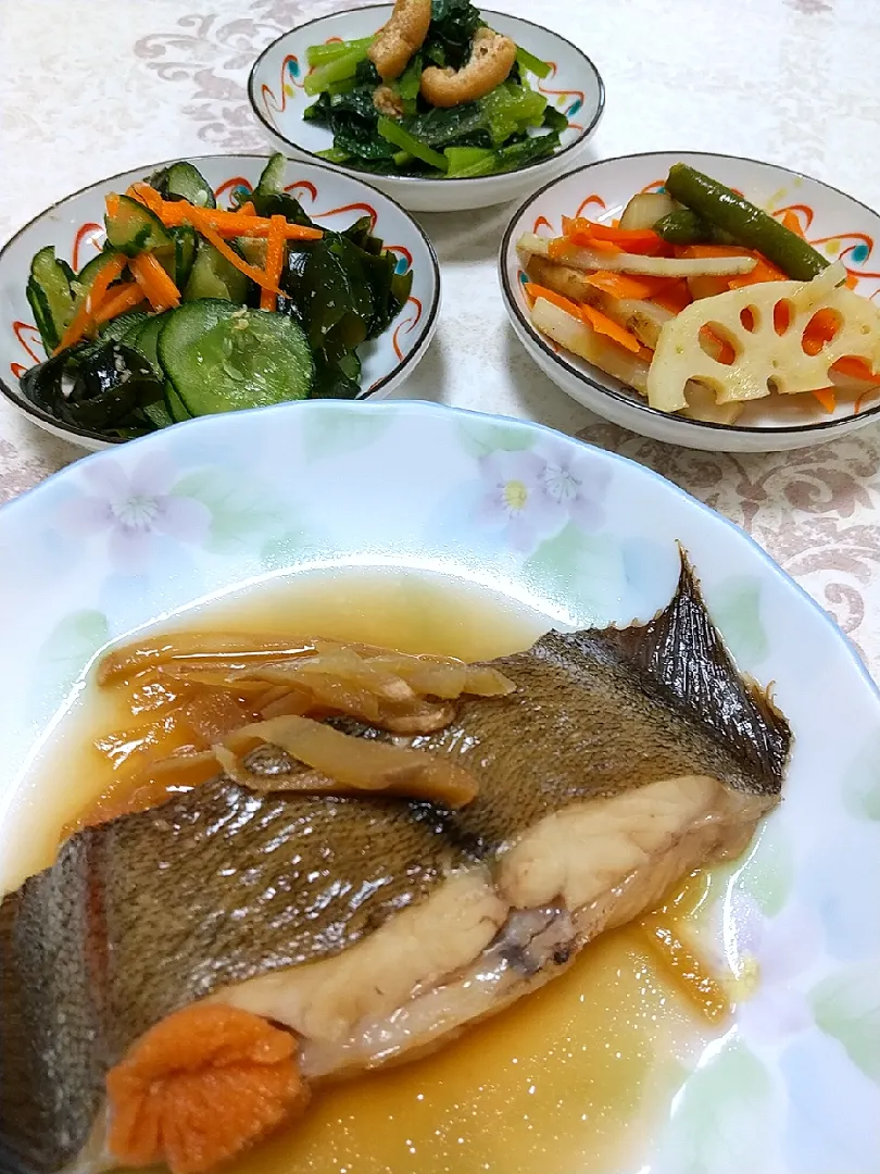 ☆今日の晩ごはん☆ 煮魚 酢の物  小松菜煮 きんぴら|hamamaさん