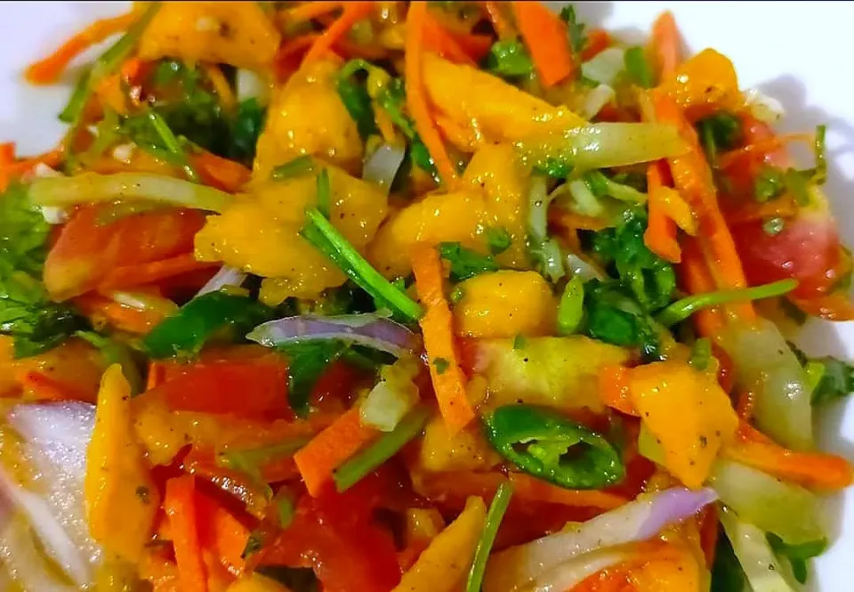 Mango Salad|Happy Green Bowlさん