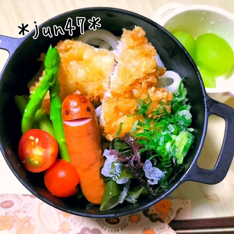 Snapdishの料理写真:本日のゆる弁□　白身魚の天ぷらうどん弁当　20220908|jun47さん