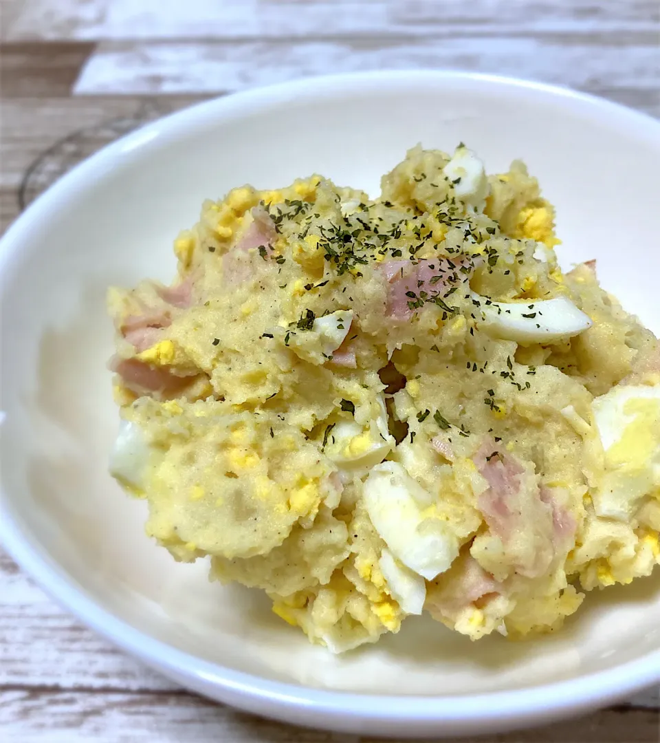 ゆでたまごとハムのポテトサラダ🥗|さくらさん