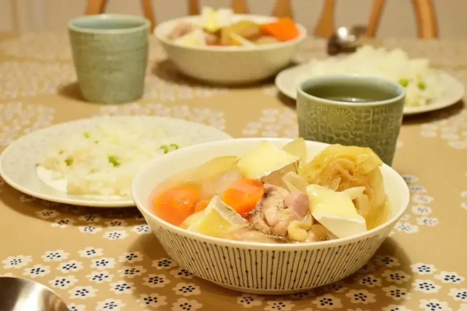 鶏ももポトフのブリーチーズのせ|うにんぱすさん