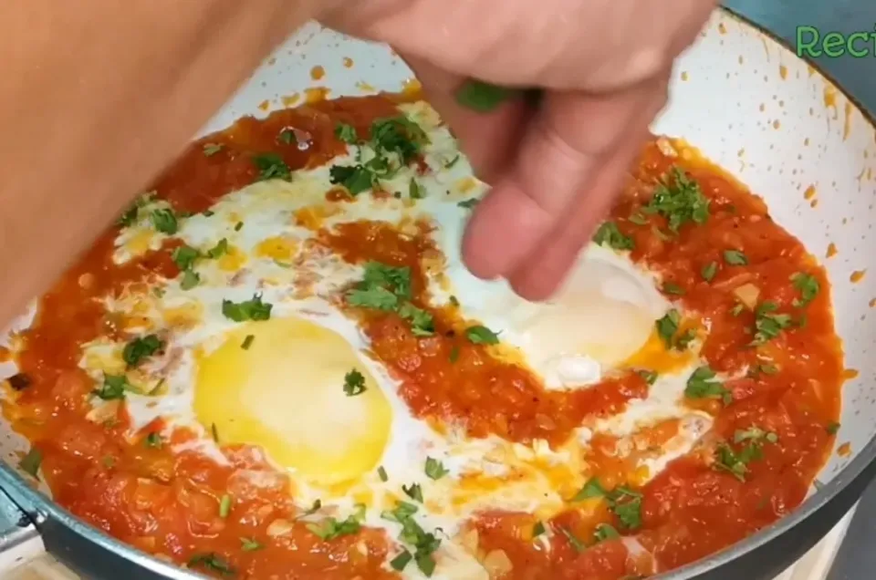 SHAKSHUKA|Recipe23さん