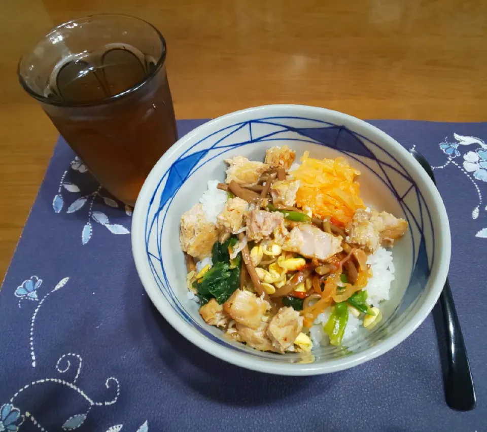 ビビンパ肉丼(朝ご飯)|enarinさん