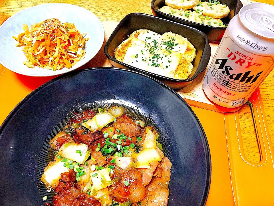 豚肉と白菜の炒めもの
冷凍のごぼ天？（そのまま焼いたのと、カレー粉・チーズ乗っけて焼いたの)
切り干し大根のサラダ|naoさん