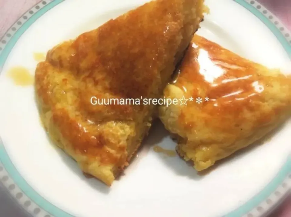 Snapdishの料理写真:半分はお豆腐です♡モチモチ♡お豆腐パンケーキ|Guuママさん