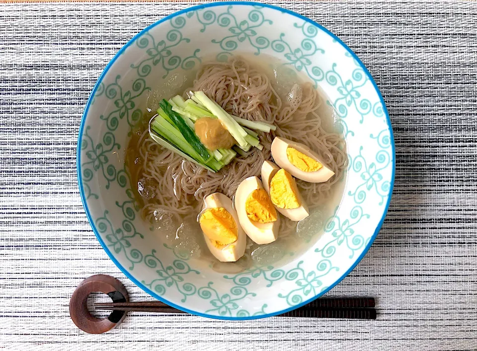 冷麺　ある物トッピング💦　今シーズンはこれで最後かな〜👋　#韓国料理|BUBUさん