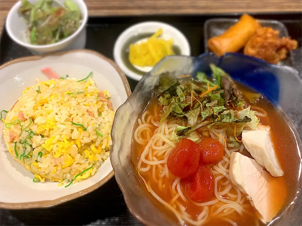 Snapdishの料理写真:冷やしトマトラーメンセット|れりさん