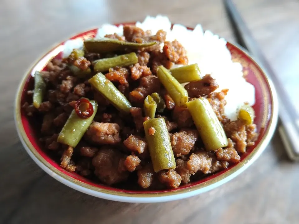 古尾谷りかこさんの料理 アッチさんの料理 酸豆角炒肉末|古尾谷りかこさん