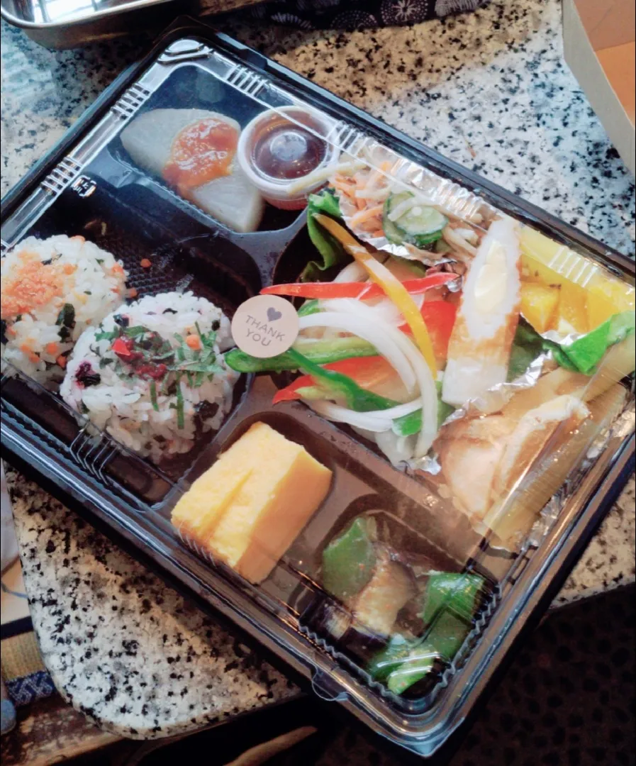 Snapdishの料理写真:居酒屋にちりんそう
和風弁当|ごますりさん