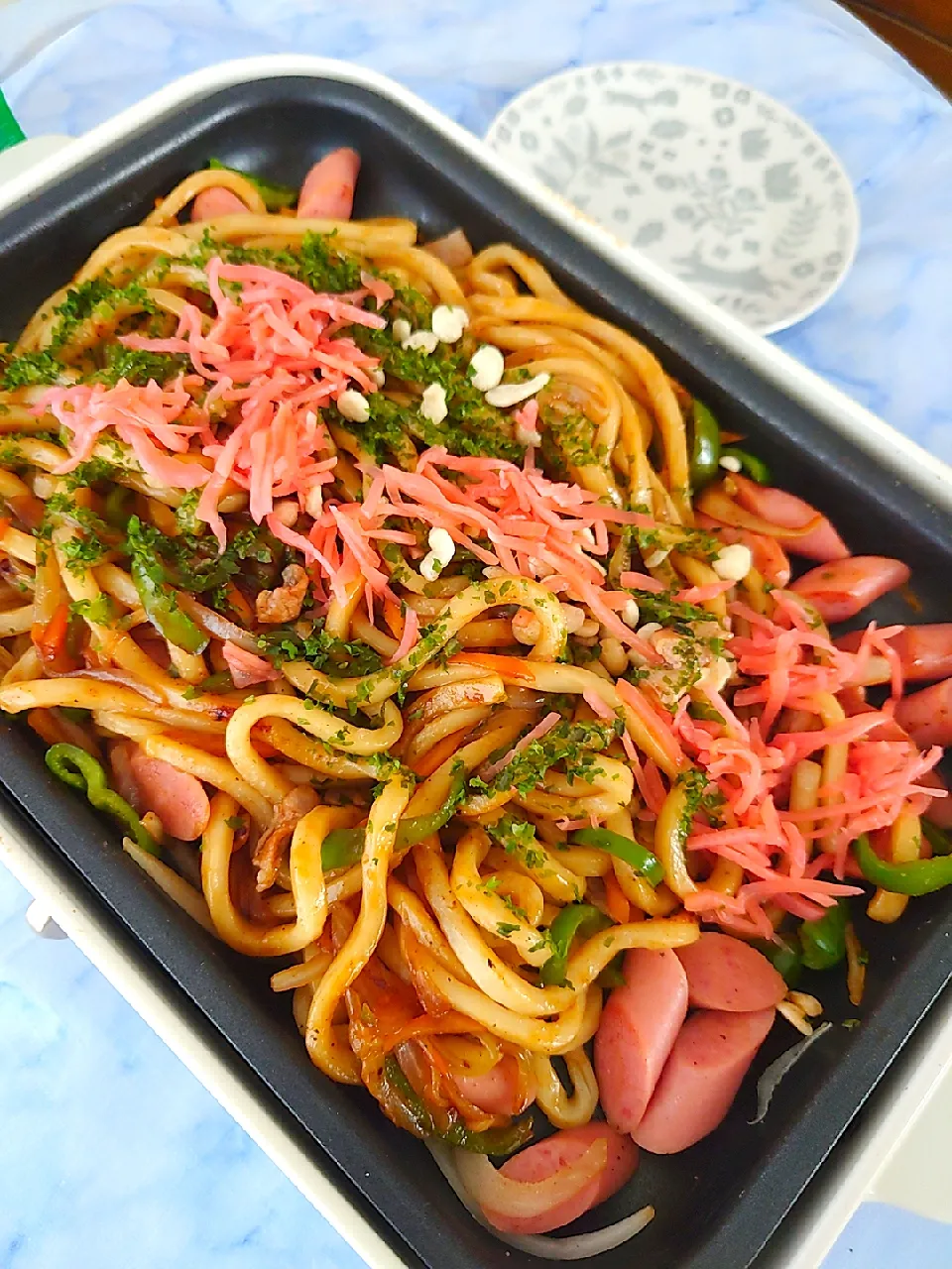 Snapdishの料理写真:お昼ごはん

焼きうどんソース味|🍒ふみりん🍒さん