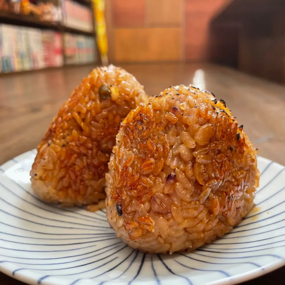 焼きおにぎり🍙　#コズムスビ|koji toyodaさん