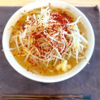 Snapdishの料理写真:二郎系冷凍ラーメン|MRZ FOODSさん