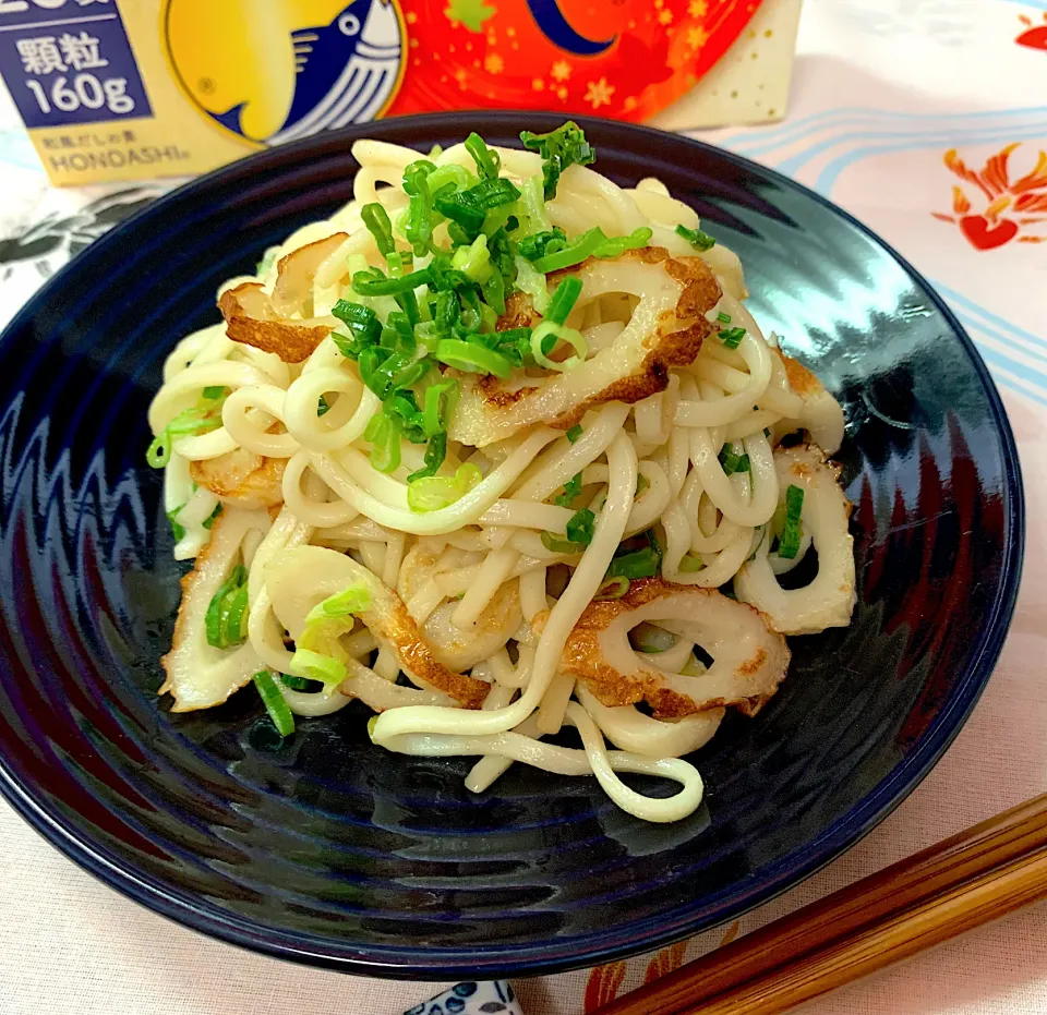 竹輪で簡単！ほんだし焼きうどん|のらねこままさん