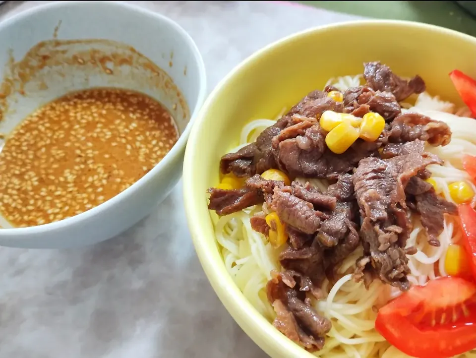 余ってたそうめんで冷やしごま坦々🍀|深夜特急fさん