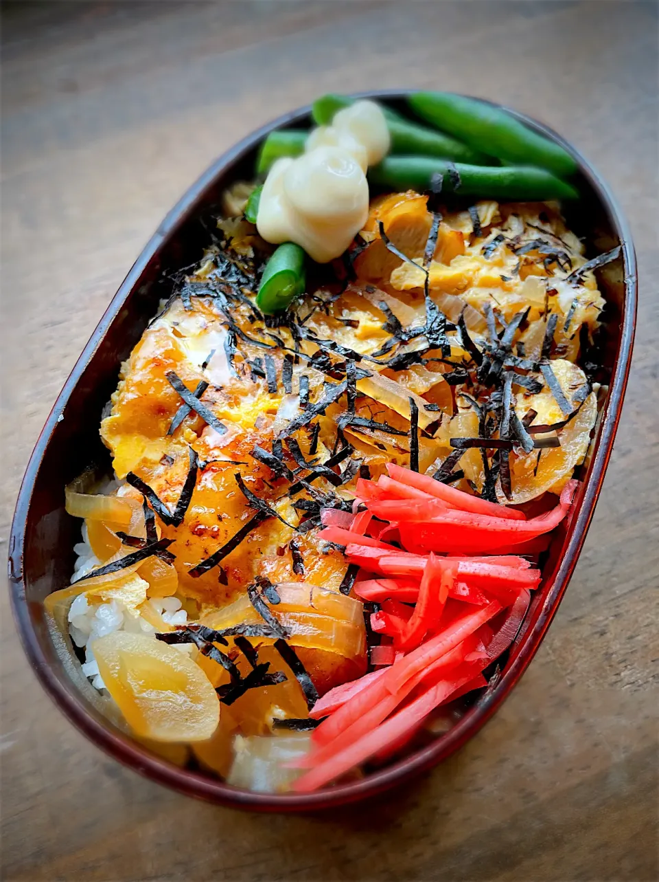 今日のお弁当・昨夜のとり天で親子丼|akiさん