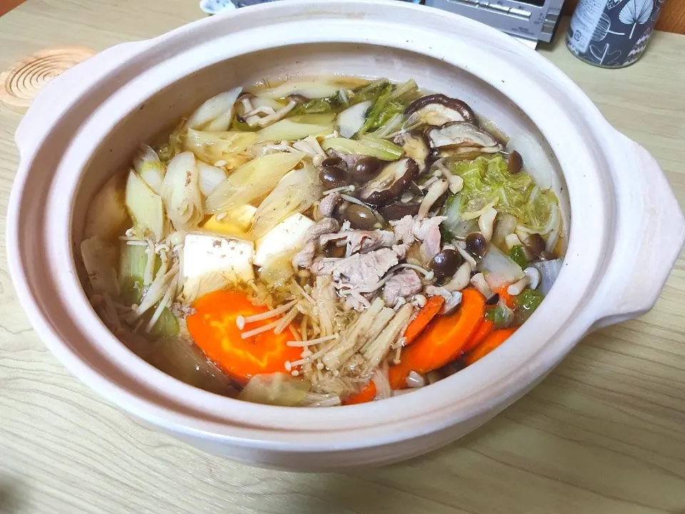 Snapdishの料理写真:お鍋の季節🍲|あきもんさん