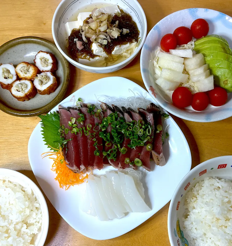 Snapdishの料理写真:鰹たたき🐟紋甲イカ🦑|Makokoさん