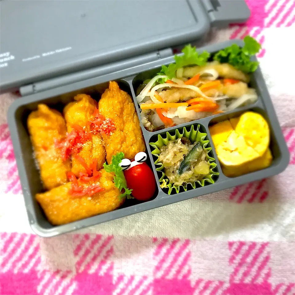 SJK弁当🍱〜いなり寿司・アジ南蛮・玉子焼き・無限ナス|華恋さん